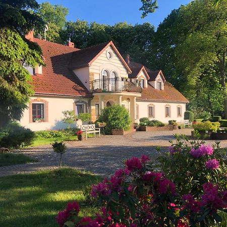 Dworek w Skibnie Sianow Exterior foto